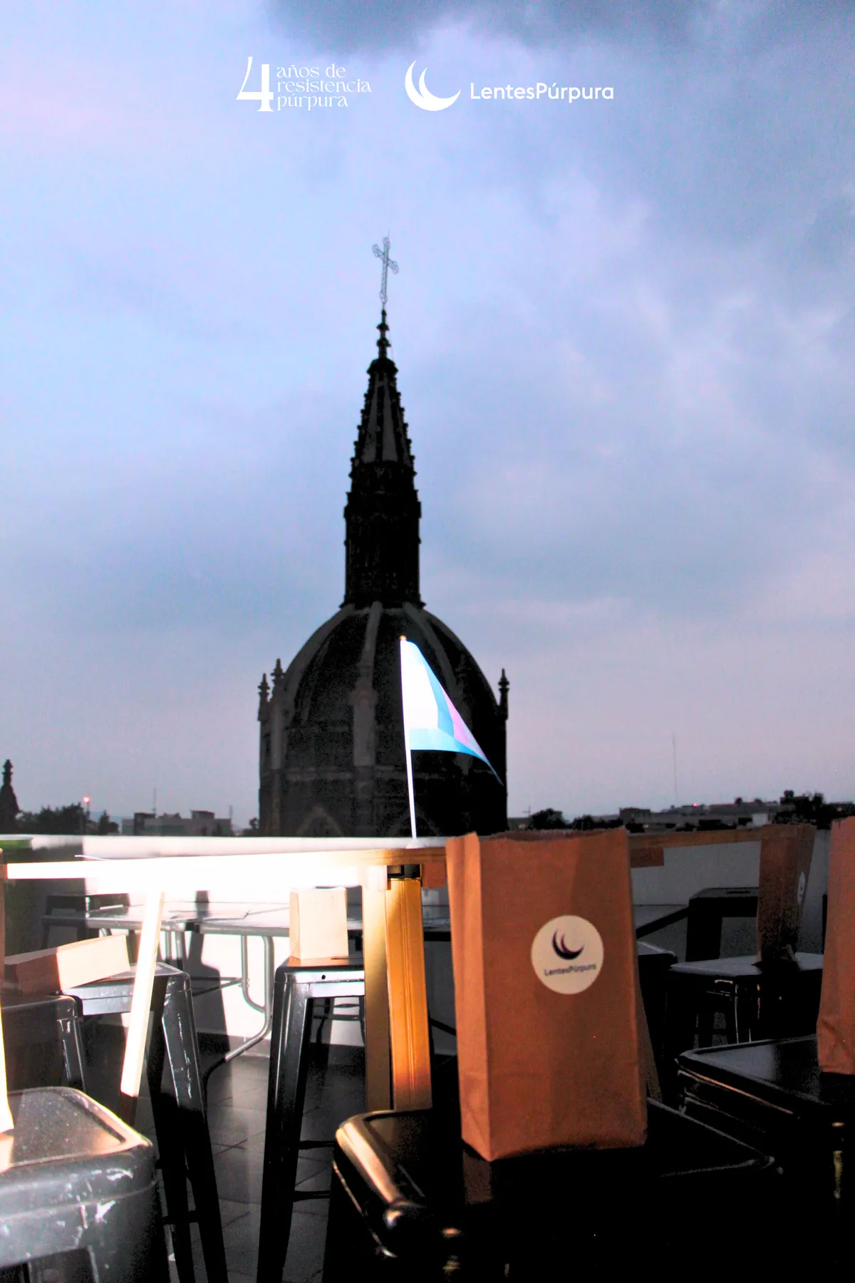 4 años de resistencia púrpura