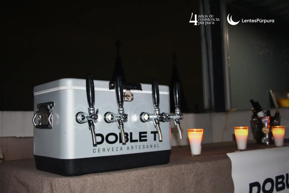 4 años de resistencia púrpura